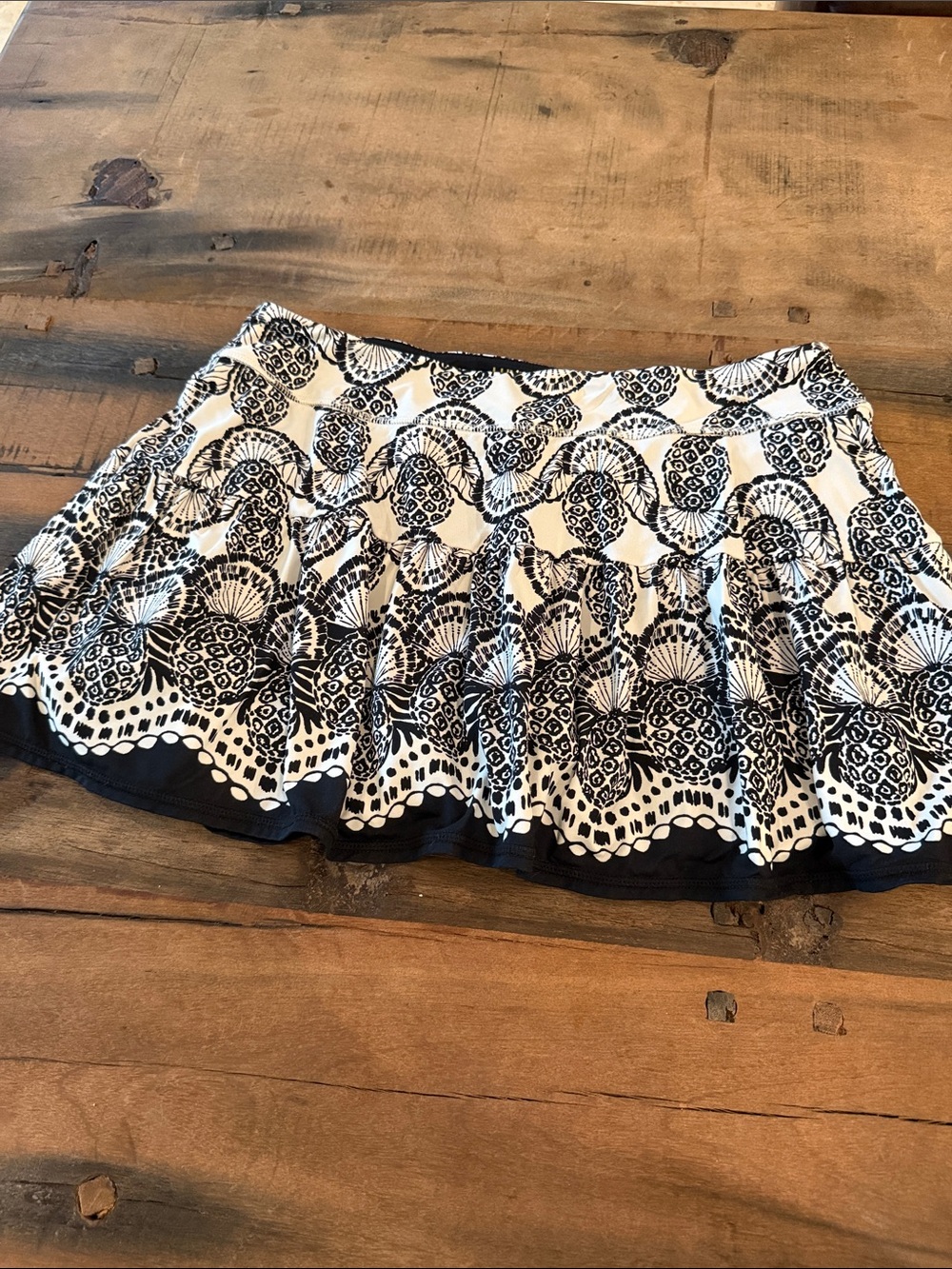 EUC Lilly Pulitzer Coconut Pineapple Princess Skort Size Large